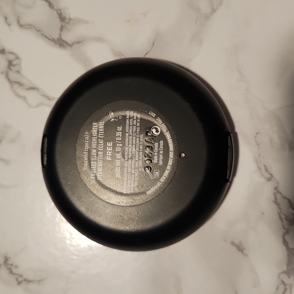 Bare Minerals highlighter in free - Picture 2 of 2